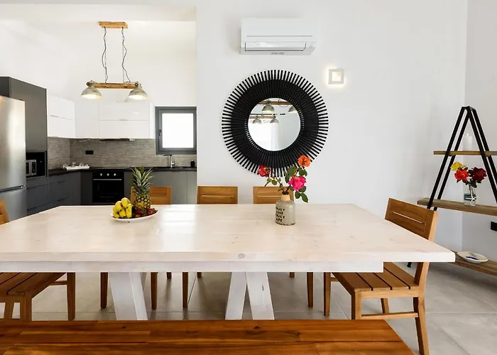 Willa Paros Blue Senses *