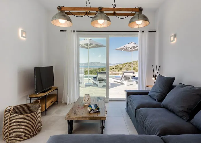 Willa Paros Blue Senses